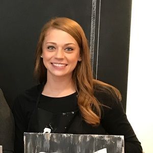 Meet your Posher, Maegan